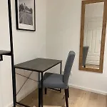 Juraperle - Historisch Und Modern - 1 *