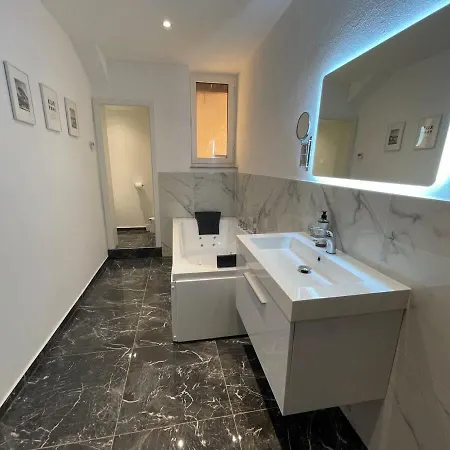 Juraperle - Historisch Und Modern - 1 * Bad Staffelstein