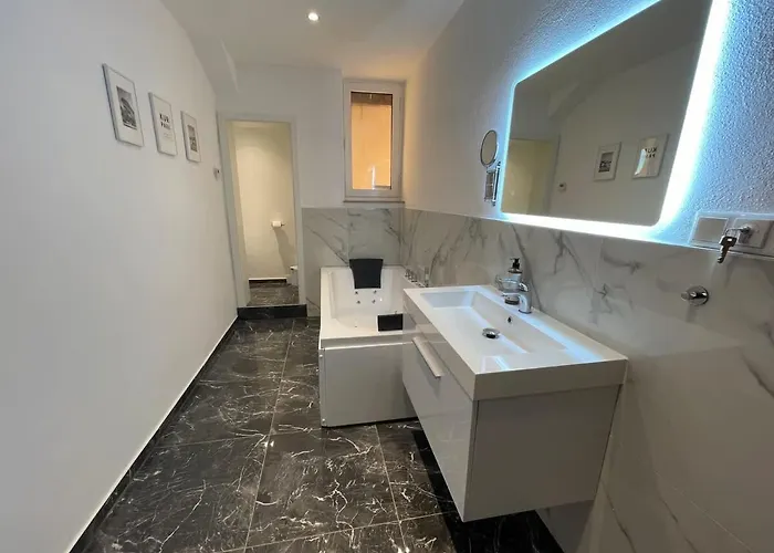 Juraperle - Historisch Und Modern - 1 * Bad Staffelstein
